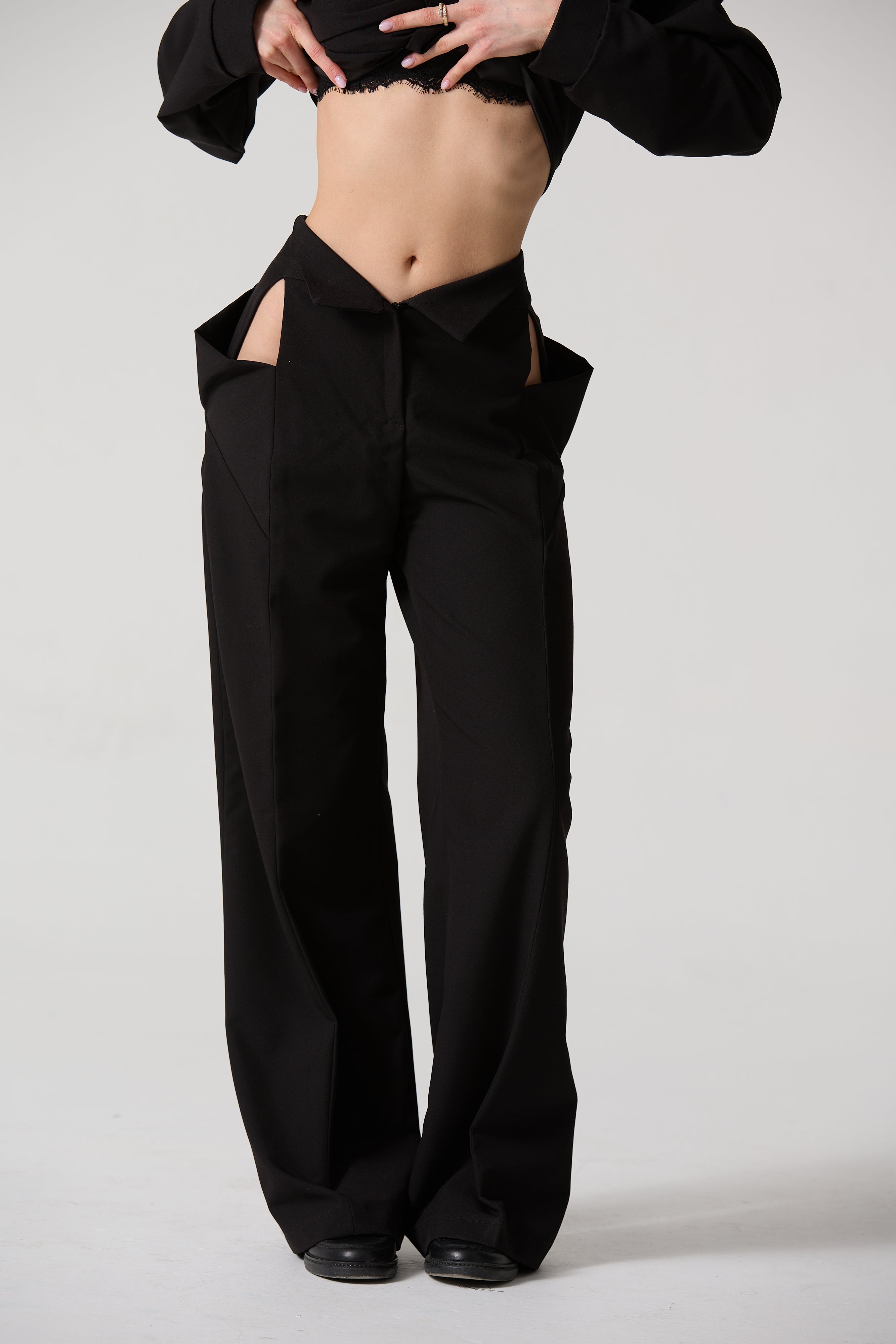 SIDE CUT PANTS