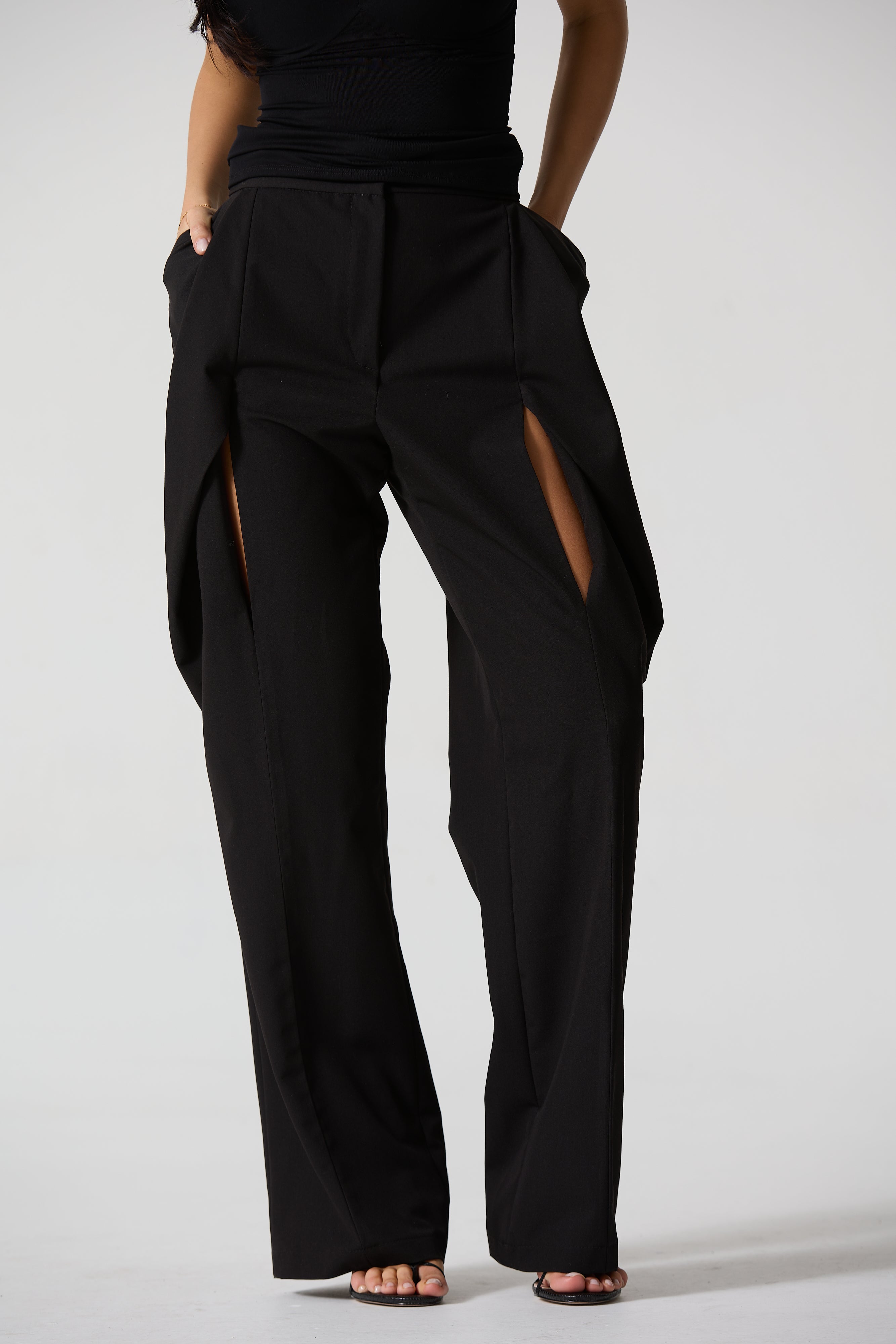 STRUCTURED PANTS